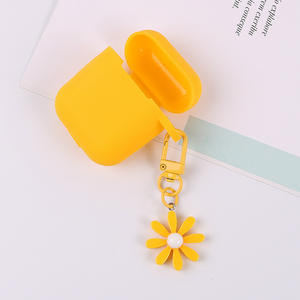 Daisy Flower <span class=keywords><strong>Airpods</strong></span> Protection Case Cartoon Style Pendentif Porte-clés Accessoire pour casque Bluetooth - Product Image 5