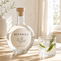 Bouteilles en verre sphériques rondes de 500 ml et 700 ml avec bouchons en liège, personnalisation disponible, emballage pour whisky et spiritueux