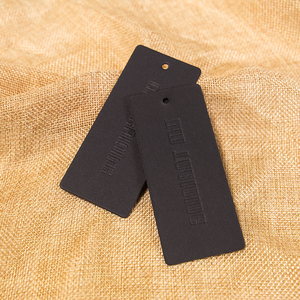 Etiqueta colgante de ropa personalizada de primera calidad, etiqueta oscilante de lámina de oro verde, Material de cartón de papel negro de 800g para ropa - Product Image 5