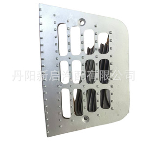Plaque de marchepied en aluminium Steyr OE09612 pour la modernisation et la rénovation des cabines de camions - Product Image 4