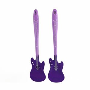 Spatule de <span class=keywords><strong>Guitare</strong></span> Musicale <span class=keywords><strong>pour</strong></span> Amateurs de Musique et de Pâtisserie – Accessoire de Cuisine Thème Musical - Product Image 1