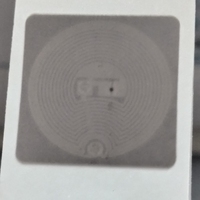 Étiquette autocollante mini RFID NFC HF 13,56 MHz programmable ISO14443A étanche pour cartes de visite, promotion de produits et traçabilité
