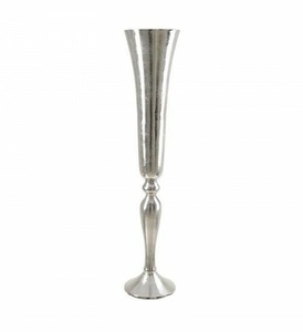 Vase à fleurs décoratif exclusif en métal avec un look artistique élégant, parfait pour les fêtes dans les hôtels et les mariages - Product Image 1