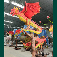 Modèle de tête d'aigle dragon rouge robotique personnalisé pour parc à thème ou créature animatronique décorative pour amuser les enfants
