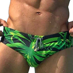 Traje de Baño Corto para Hombre, con Logotipo Frontal, Estilo Urbano, Transpirable, de Secado Rápido, 100% Algodón Ecológico - Product Image 1