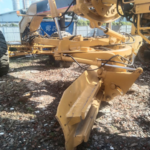 รถเกรดเดอร์ CAT 16G น้ำหนักใช้งาน 24.5 ตัน รุ่นปี 2021 เครื่องยนต์ CAT 3306T สภาพใหม่ 90% ปั๊มเกียร์บ็อกซ์ - Product Image 6