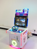 Machine de jeu d'arcade de course automobile pour enfants à monnayeur avec volant, borne de jeu vidéo pour aire de jeux intérieure et centre d'amusement pour enfants