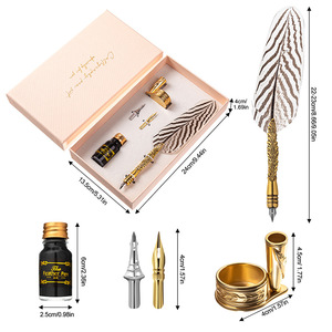 Eacajjess Coffret cadeau <span class=keywords><strong>plume</strong></span> de paon de luxe léger Cadeau de Noël Set de stylos à plumes de dinde naturelle <span class=keywords><strong>Calligraphie</strong></span> <span class=keywords><strong>anglaise</strong></span> - Product Image 2