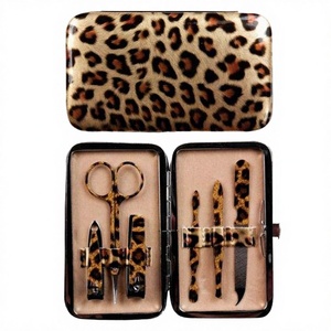 Kit de Manicura YINGQI Portátil de Acero Inoxidable 3 en 1: Cortaúñas, Recortador, Limpiador de Oídos, Herramientas de Arte de Uñas para Adultos - Product Image 2