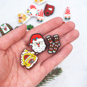 Entrega Rápida, Grado Alimenticio, Abalorios de Silicona con Forma de Botas Navideñas y Personajes, para Collares Masticables DIY y Bolígrafos Beadabl, Temática Navideña - Product Image 3