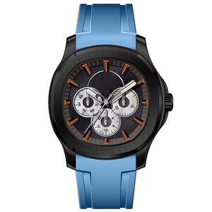 Orologio da Uomo Personalizzato con il Tuo Marchio e Design, Quadrante Dorato Lucido, Cronografo con Cinturino in Pelle Verde Erba e Cassa in Acciaio U3048 - Product Image 6