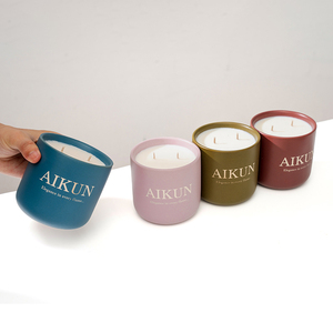 AIKUN Wholesale Custom Fragrance Eco Friendly Handmade Soy Wax Ceramic <b>Candle</b> for Boutique Home Decoration - Product Image 3