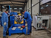 Equipo de Soldadura Automática para Tanques de Almacenamiento, Carro de Soldadura Autopropulsado Portátil para Juntas de Tanques, MOQ Bajo