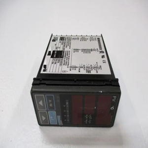 وحدة تحكم PLC صناعية أصلية جديدة UT520-00/Z UNMP جاهزة في المستودع للبرمجة والأتمتة الصناعية - Product Image 1