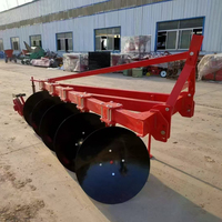 Matériel agricole monté : Charrue à disques 3/4 compatible avec tracteur agricole