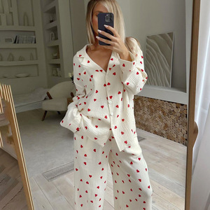 Enyami Set Pigiama Donna 2 Pezzi Comodo, Camicia Oversize a Maniche Lunghe e Pantaloni Coordinati - Product Image 3
