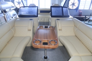 2025 bateau ponton <span class=keywords><strong>de</strong></span> sport renforcé en fibre <span class=keywords><strong>de</strong></span> verre pour les courses <span class=keywords><strong>de</strong></span> <span class=keywords><strong>kayak</strong></span> et les défis fluviaux Yacht à <span class=keywords><strong>voile</strong></span> pour le divertissement - Product Image 4