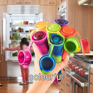 Moule à sucettes glacées en silicone coloré personnalisé avec logo, avec couvercles connectés, pour la création de glaces maison – Vente en gros - Product Image 6