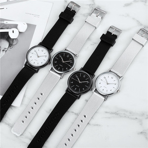 Reloj de Cuarzo para Mujer con Correa de Silicona, Estilo Casual, Manecillas Luminosas, Reloj de Lujo Ligero para Damas - Product Image 3