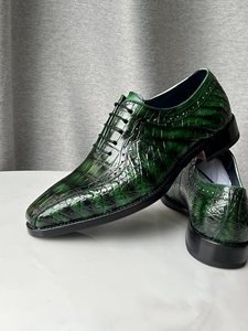 Zapatos de Cuero de Cocodrilo Verde de Lujo para Hombre – Zapatos de Vestir con Cordones de Alto Brillo, Calzado Formal Premium para Hombres - Product Image 3