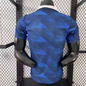 Maillot domicile/extérieur de l'équipe nationale de France 2026, version joueur/supporter, 100 % polyester respirant, imprimé, col montant, manches courtes - Product Image 2