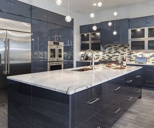 Juego de Muebles de Cocina Modulares de Madera con Acabado Brillante Personalizado para Uso en Villas y Apartamentos, Origen Guangdong - Product Image 4