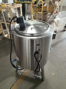 Máquina de Pasteurización Comercial Totalmente Automática para Leche Fresca y Leche de Frutas, Capacidad de 30-500L, Sistema de Calentamiento de Agua - Para Granjas - Product Image 3