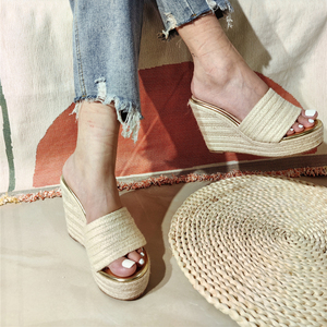 Chaussons rétro pour femmes Wisteria, talon compensé de 9,5 cm, style européen et américain, couleur unie, semelle épaisse, chaussures pour femmes - Product Image 4