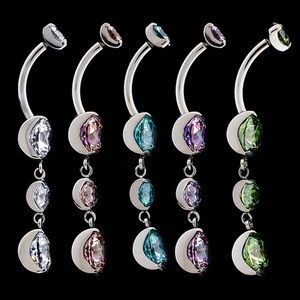 <span class=keywords><strong>Anello</strong></span> <span class=keywords><strong>da</strong></span> <span class=keywords><strong>ombelico</strong></span> pendente in titanio F136 di grado implantare con zirconia, filettatura interna, all'ingrosso, personalizzabile - Product Image 2