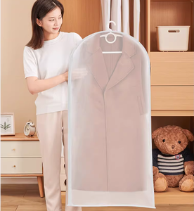 Funda Protectora para Ropa, Plegable 3D, Resistente al Polvo y la <span class=keywords><strong>Humedad</strong></span>, con Cierre, Ahorra Espacio, para Colgar en el Armario - Product Image 2