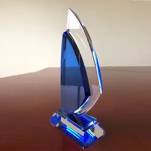 Barato Atacado K9 Rough Personalizado 3d Laser Gravura Redonda De Vidro Prêmio Troféu De Cristal