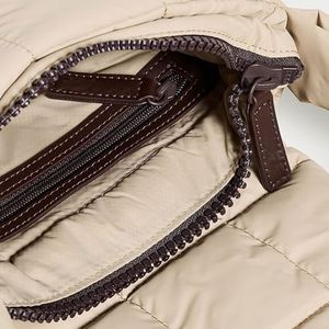 Sac bandoulière mini matelassé en nylon personnalisé avec logo DIY, design tendance pour femme, réglable, imperméable et réutilisable - Product Image 3