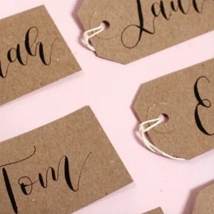 <span class=keywords><strong>Segnaposto</strong></span> Personalizzato con Stampa a Caldo in Oro e Nappa Dorata per Elegante Decorazione Tavoli Matrimoniali - Product Image 4