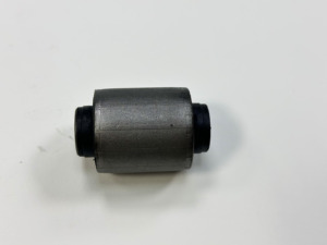 Venta al por mayor, buje de goma, piezas de rendimiento automático, máquina de inyección de plástico, corte 20204ZR000 - Product Image 2