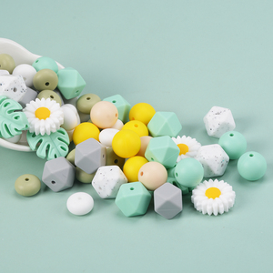 Nouvelles perles en silicone souple de qualité alimentaire sans BPA, motif floral, pour sucettes, perles à mâcher en silicone pour bébé, vente en gros - Product Image 6