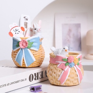 Simulation de panier en <span class=keywords><strong>résine</strong></span> tissée en forme de <span class=keywords><strong>jardinière</strong></span> décorative en <span class=keywords><strong>résine</strong></span> succulente, mini pots de fleurs bonsaï pour le jardinage et la décoration intérieure - Product Image 6