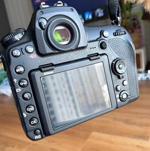 <span class=keywords><strong>Nikon</strong></span> <span class=keywords><strong>D850</strong></span> Appareil photo numérique reflex professionnel de taille moyenne avec viseur optique Capteur CMOS Compatibilité avec carte SD - Product Image 5