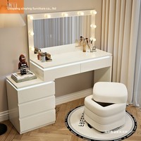 Coiffeuse moderne minimaliste pour petit appartement, nouveau style, ton crème, intelligente, avec éclairage intégré et rangement