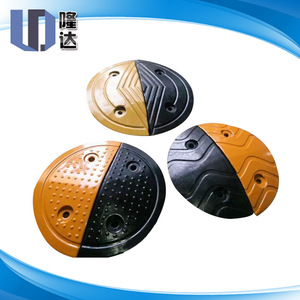 แผ่นยางชะลอความเร็วแบบก้างปลา 500x300x40 มม. สีเหลืองดำ สำหรับควบคุมการจราจร 15-25 ไมล์ต่อชั่วโมง ช่องทางเดี่ยว - Product Image 3