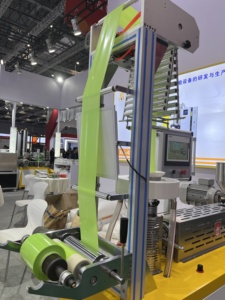 New Lab <strong>Plastic</strong> Monolayer Blown Film <strong>Extruder</strong> for PP PE TPU PET with Efficient Motor Gearbox Single Layer Blown Film <strong>Machine</strong> - Product Image 4