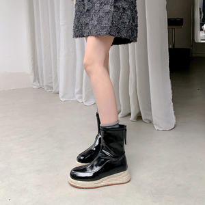 Botas de Plataforma con Tacón Medio para Mujer, Otoño-Invierno 2025, Estilo Británico, Forradas en Piel y Felpa, con Plataforma y Tacón de Cuña - Product Image 3