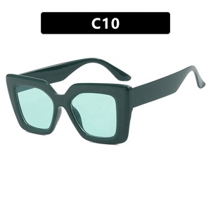 Directo de fábrica, barato, al por mayor, moda para mujer, tendencia baja MOQ personalizar Logo, gafas de sol con montura cuadrada negra para fiesta de boda - Product Image 4