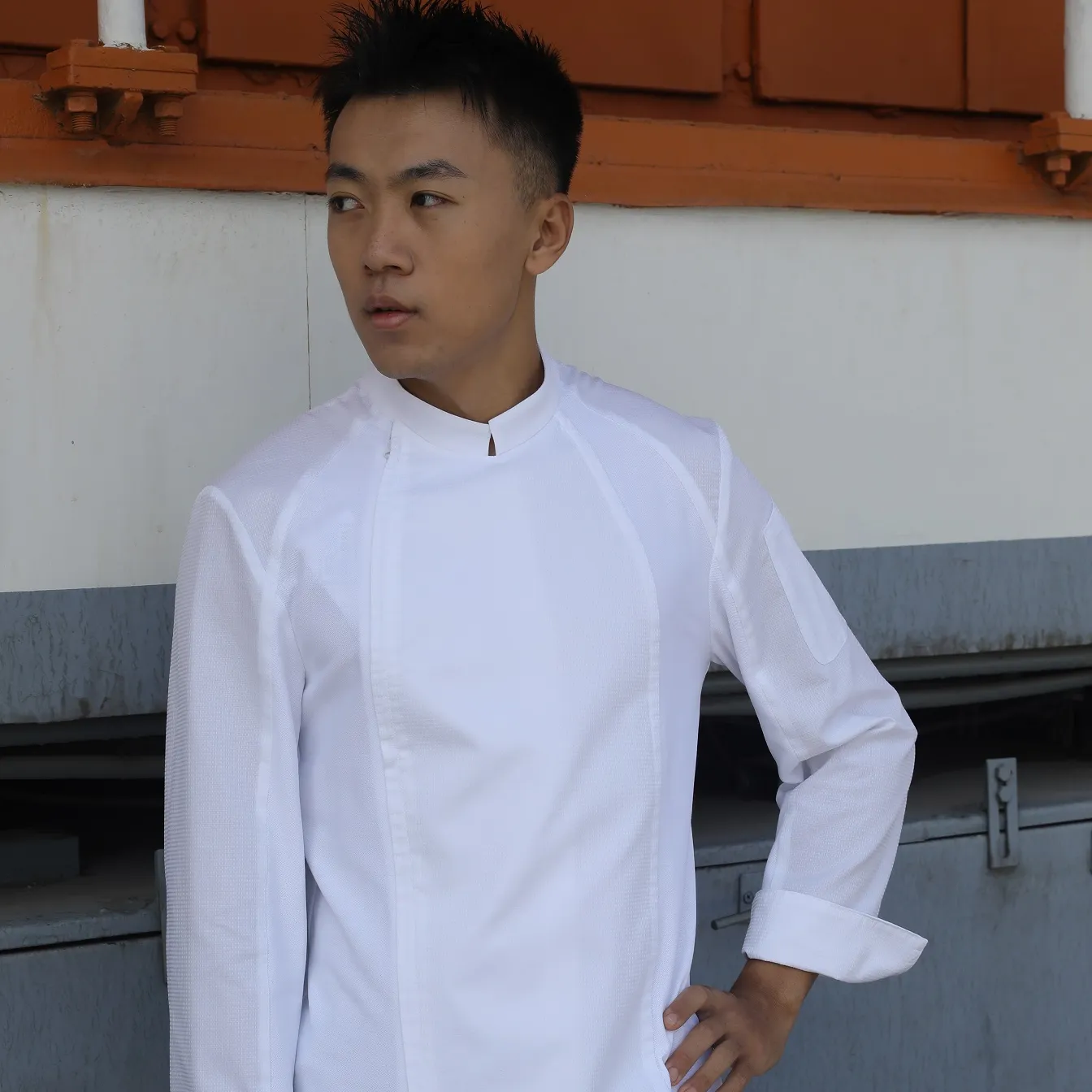 CHECKEDOUTプレミアム品質の新しいスタイルの白い色のワッフル生地長袖シェフジャケットとホテルとレストランのシェフユニフォーム