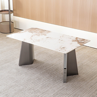 Table à manger rectangulaire contemporaine avec piétement en métal et plateau en céramique, vente directe d'usine