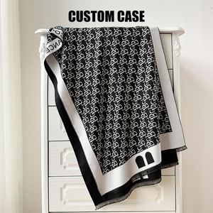 ผ้าคลุมไหล่สำหรับผู้หญิงผ้าแจ็คการ์ดเนื้อนุ่มสำหรับฤดูหนาวดีไซน์ผ้าพันคอตามสั่ง - Product Image 3