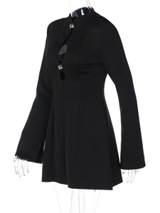 Robe mini noire à découpes pour femme, col haut, manches longues, détail boucle métallique, robes de soirée formelles, mode - Product Image 4