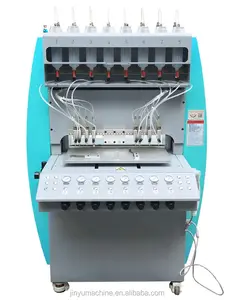 8 Farbspendungs-Gießmaschine Silikon-Spritzgießmaschine zur Herstellung von Kleidungs-Etiketten Kautschuk-Kunststoff-Weichprodukte