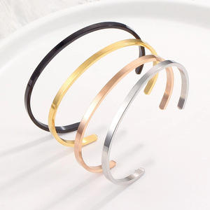 Brazalete Grabado Personalizado, Brazalete Minimalista de Acero Inoxidable para Mujer, Regalo - Product Image 1