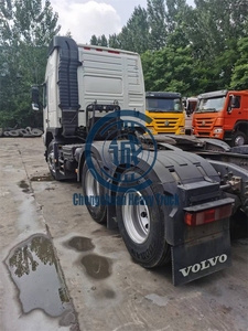 Camión <span class=keywords><strong>de</strong></span> <span class=keywords><strong>segunda</strong></span> <span class=keywords><strong>mano</strong></span> popular en África Volv precio <span class=keywords><strong>de</strong></span> fábrica camión tractor 6x4 cabeza <span class=keywords><strong>de</strong></span> camión mercado para África menos cantidad - Product Image 3