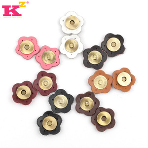Fermagli per <span class=keywords><strong>borse</strong></span> nuovi bottoni automatici per cucire sul retro con molti colori per le opzioni in Stock DY Bag chiusura in pelle con chiusura a scatto - Product Image 1